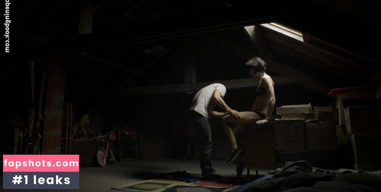 Clotilde Hesme gallery photo #18