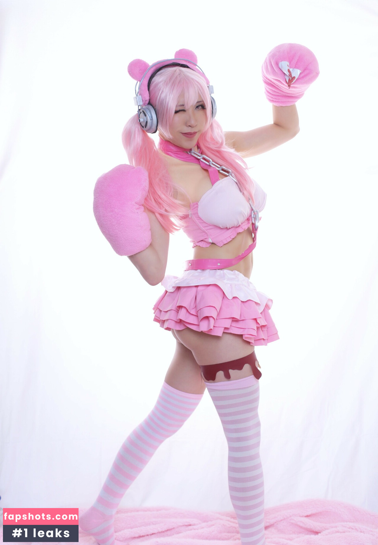 Cloudyninecos gallery photo #13