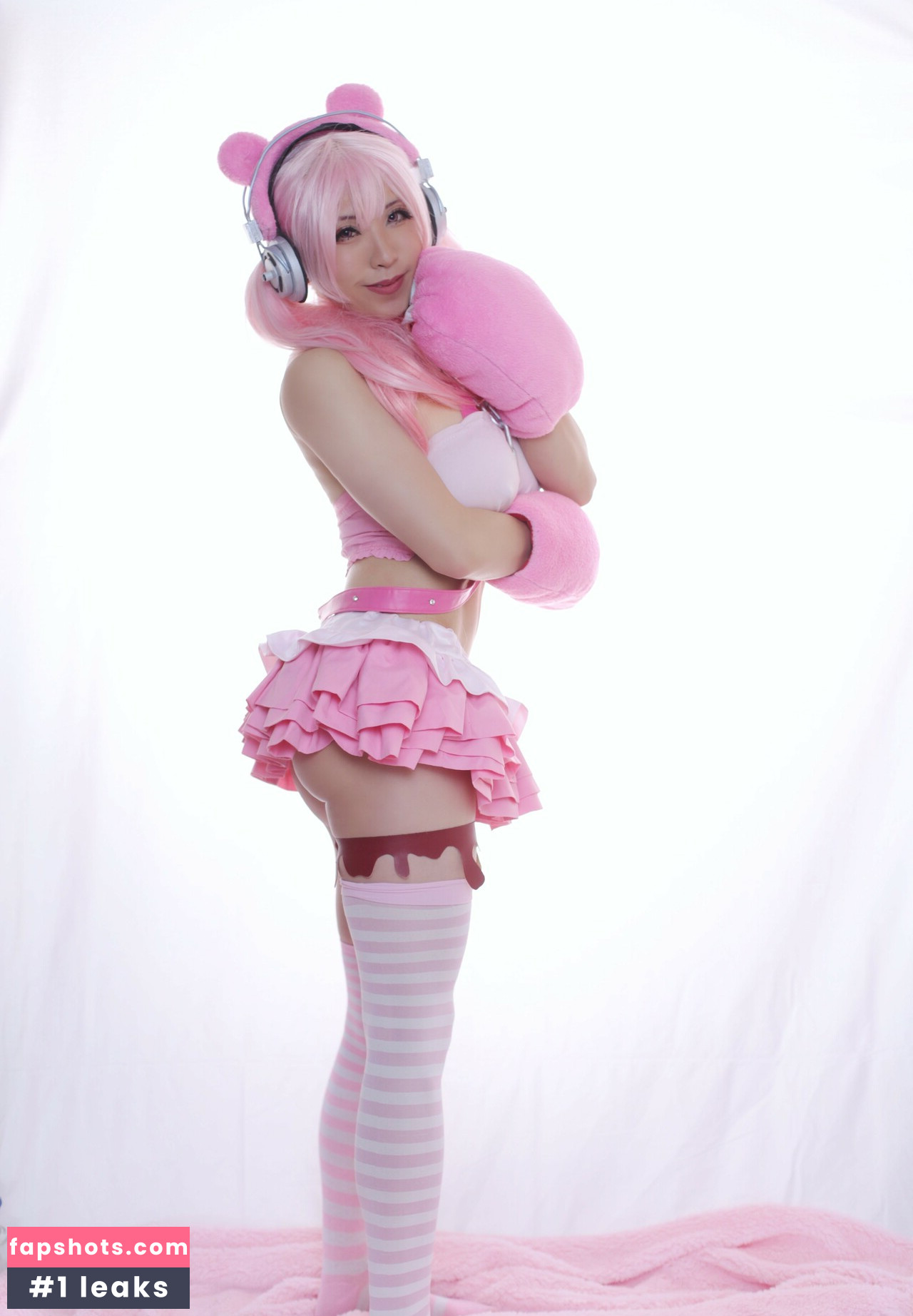 Cloudyninecos gallery photo #3