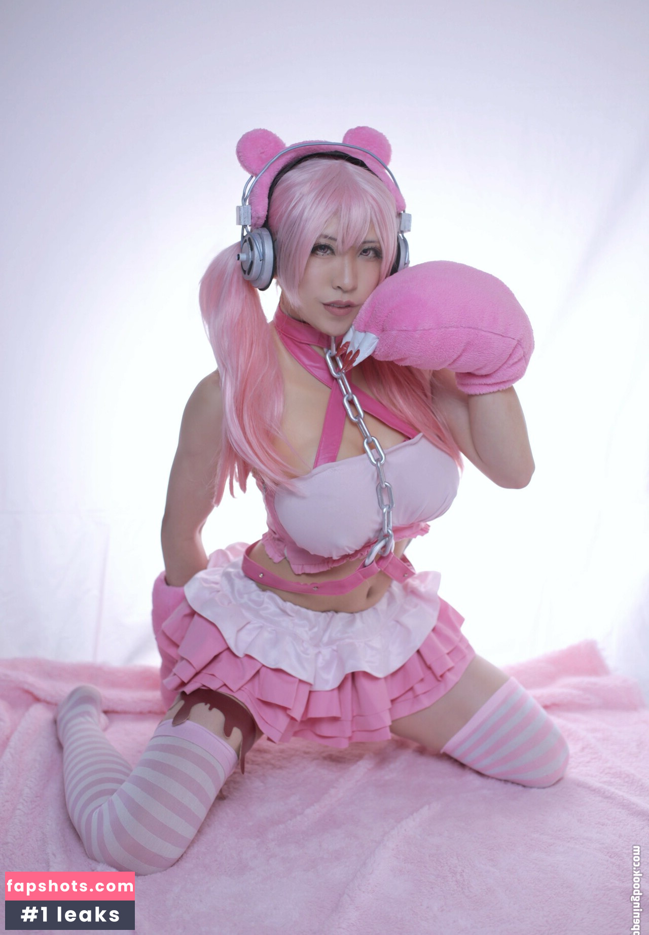 Cloudyninecos gallery photo #9