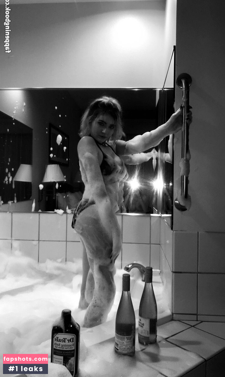 Cloveress gallery photo #39