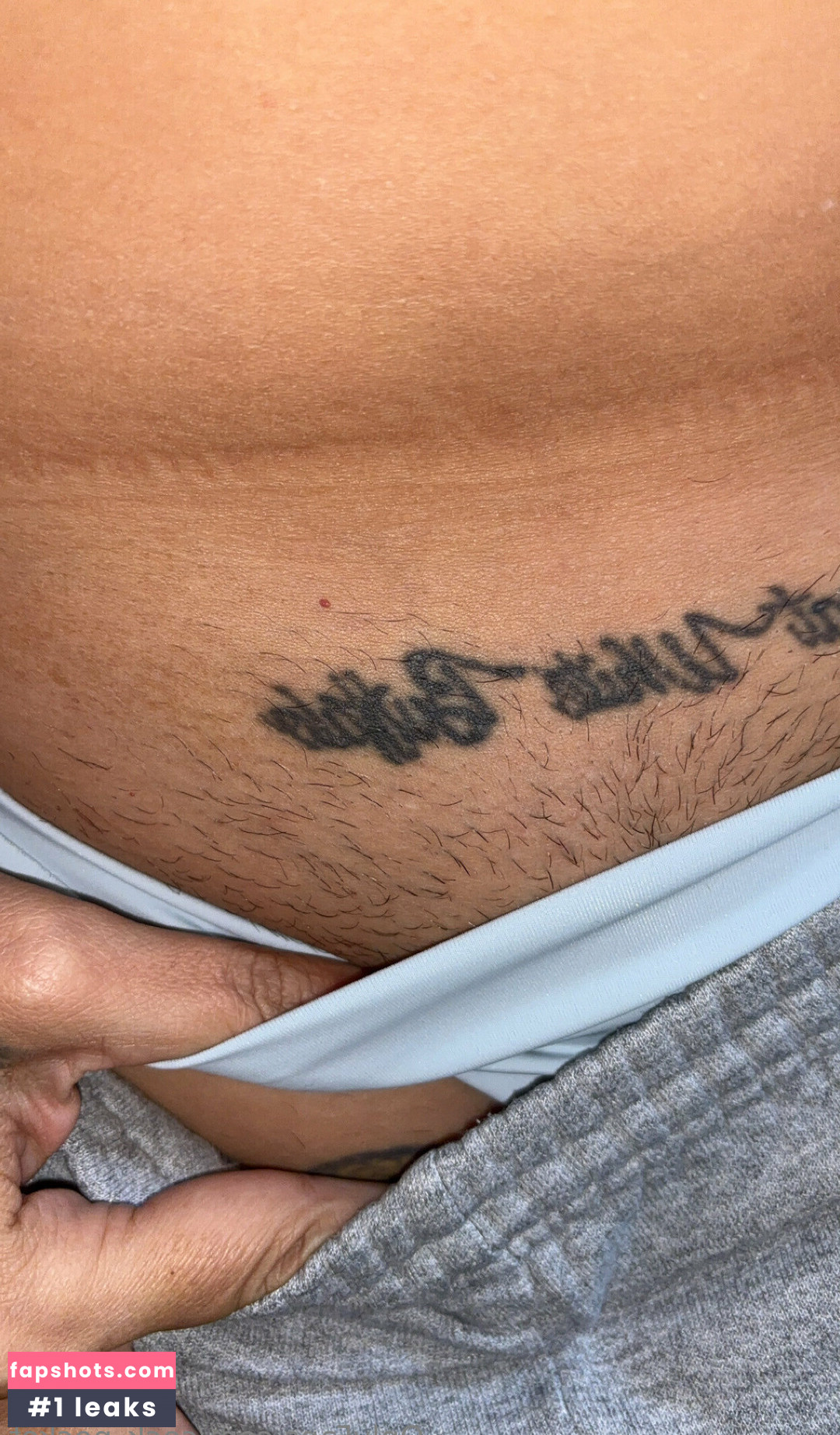 cock_pocket gallery photo #2