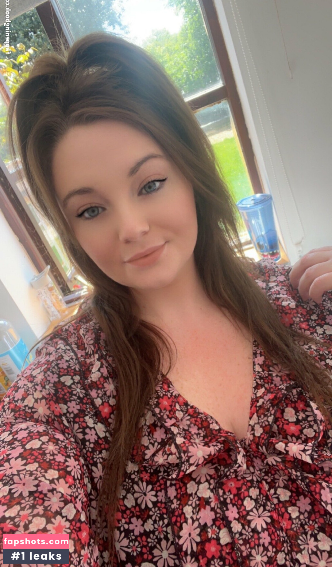 coco-lls gallery photo #21