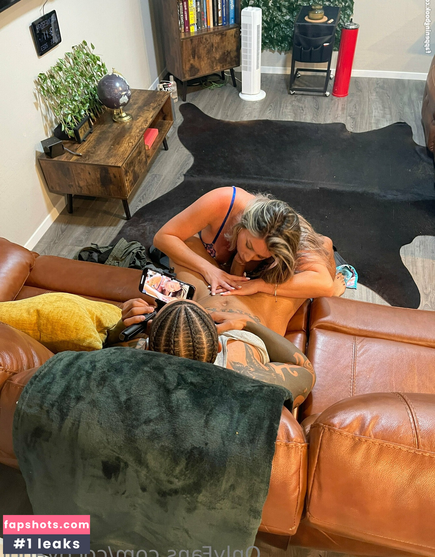 Coco Vandi gallery photo #3