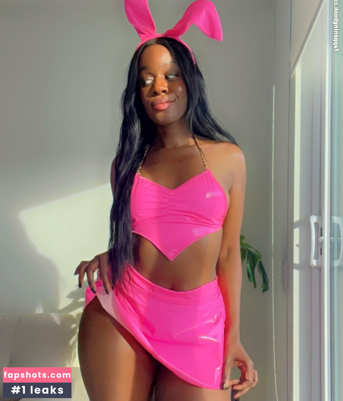 Cocobarbiexo gallery photo #3