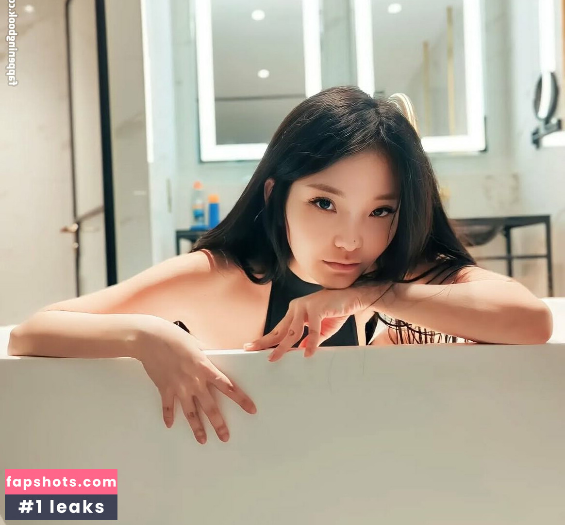 codemiko gallery photo #127