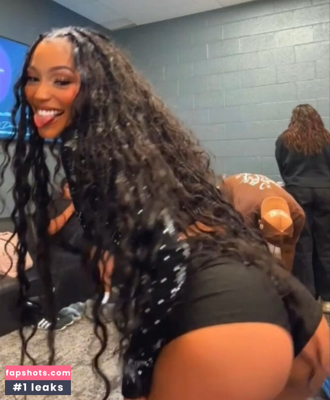 Coi Leray gallery photo #49