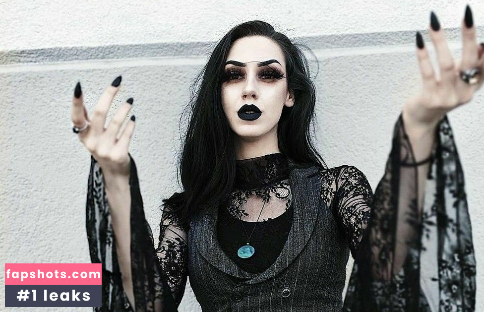 Colbyxcarnage nude babe gallery