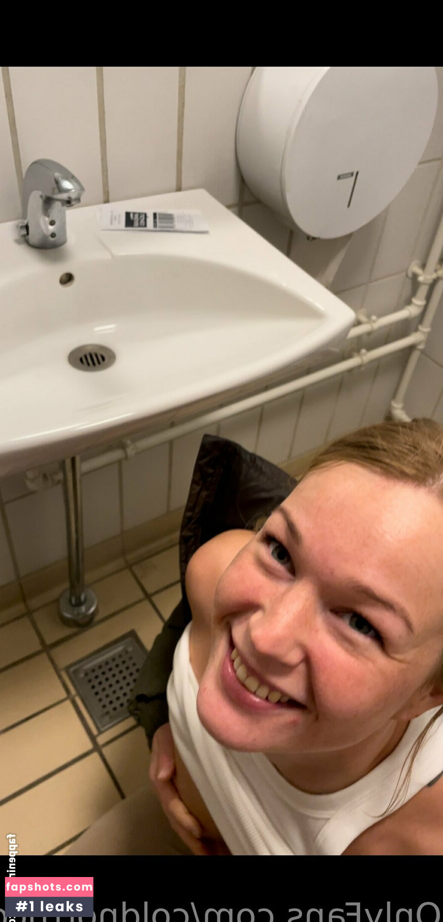 coldnorthcouplefree gallery photo #32