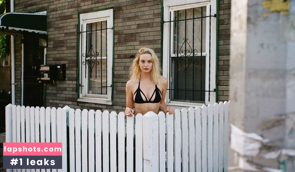 Colette Laporta gallery photo #11