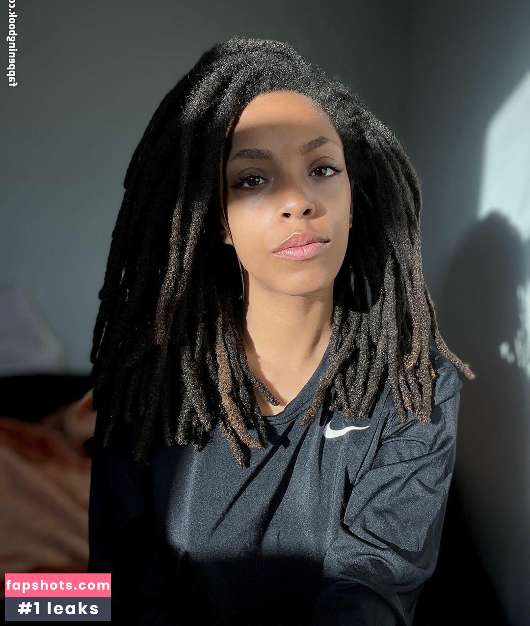 coleylox nude babe gallery