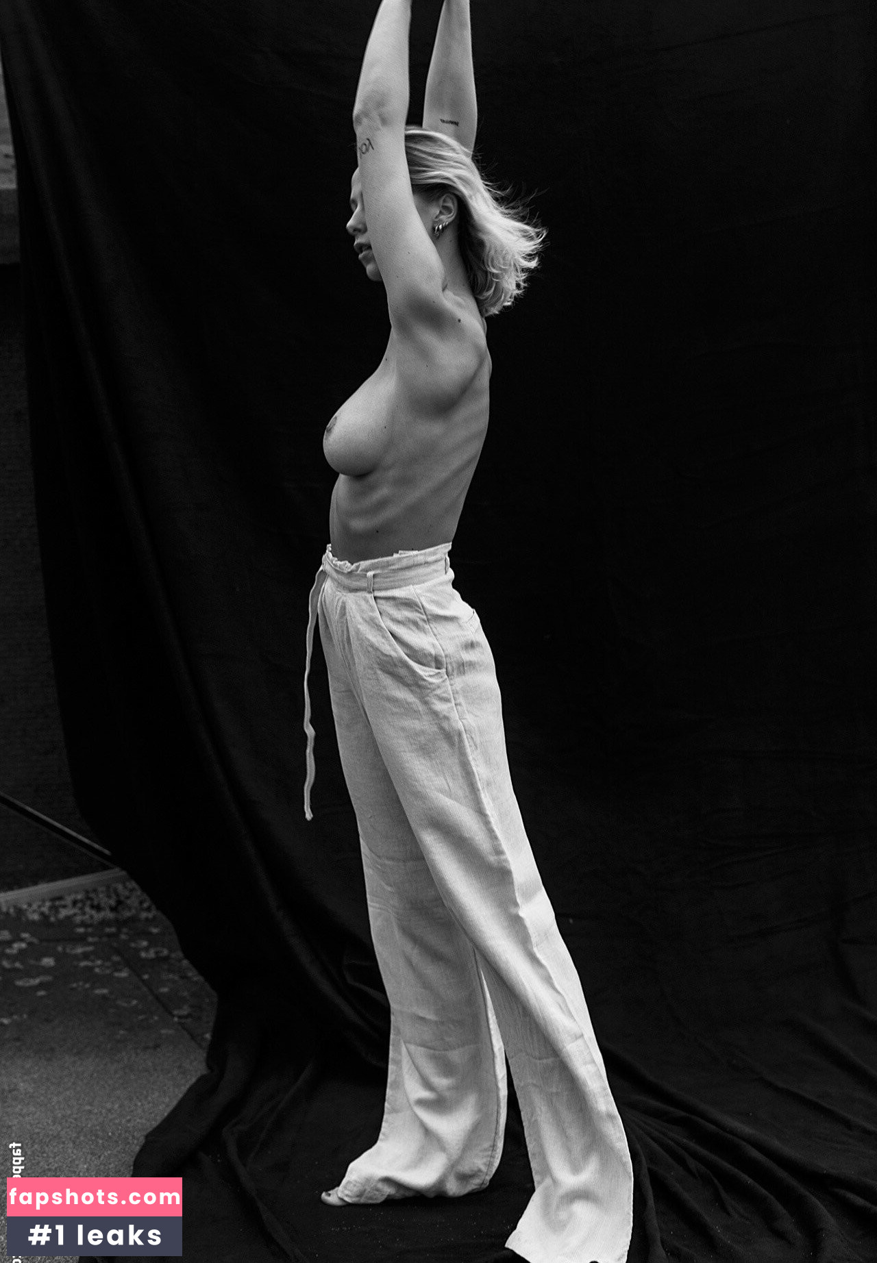 Coline Aulagnier Nude Leaks OnlyFans Photos #27 - LeakJerk