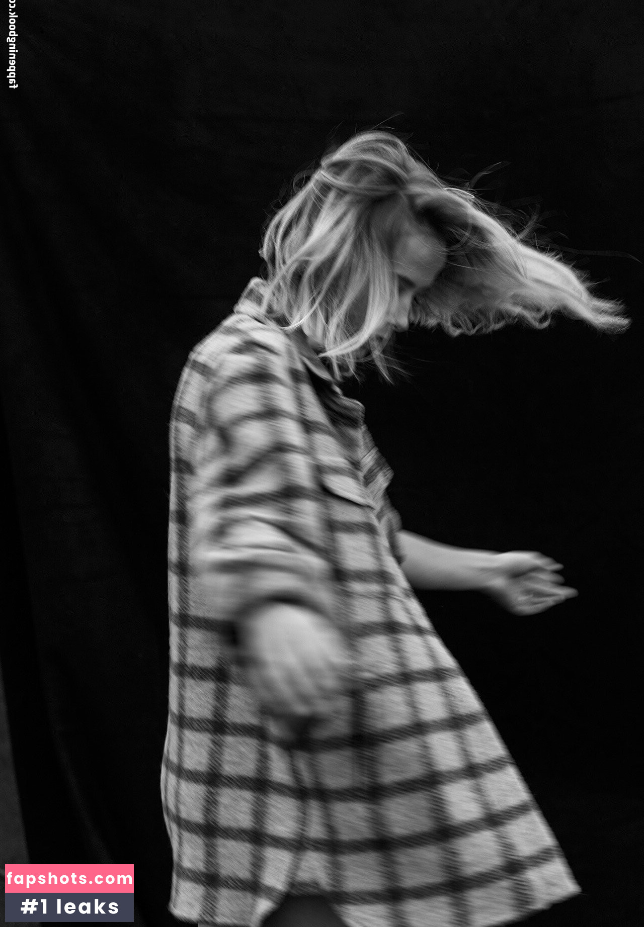 Coline Aulagnier Nude Leaks OnlyFans Photos #30 - LeakJerk