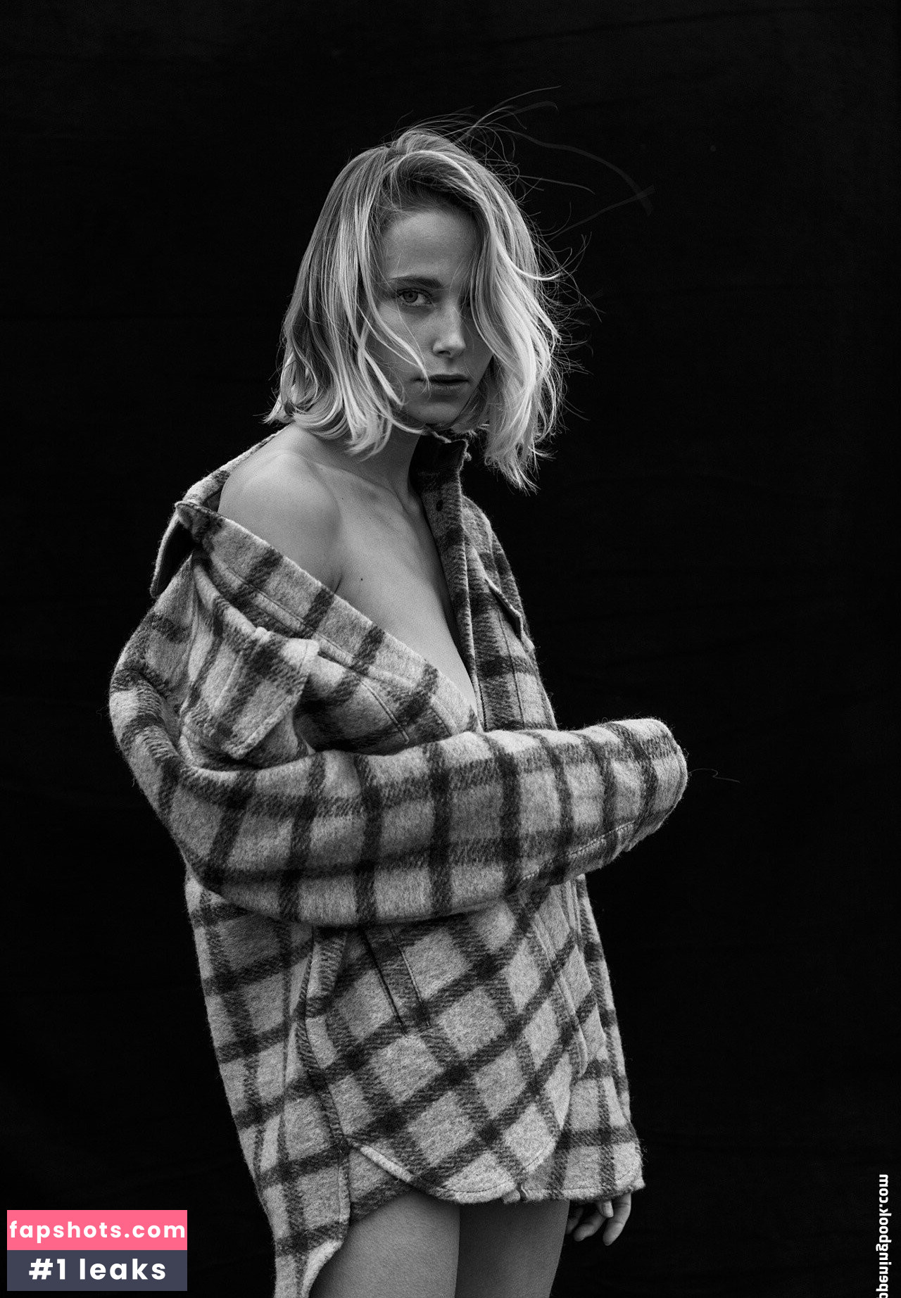 Coline Aulagnier Nude Leaks OnlyFans Photos #33 - LeakJerk