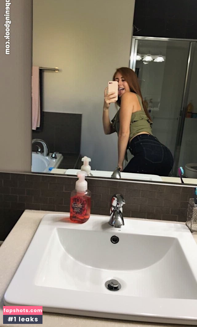 Colleen Marcoux gallery photo #10