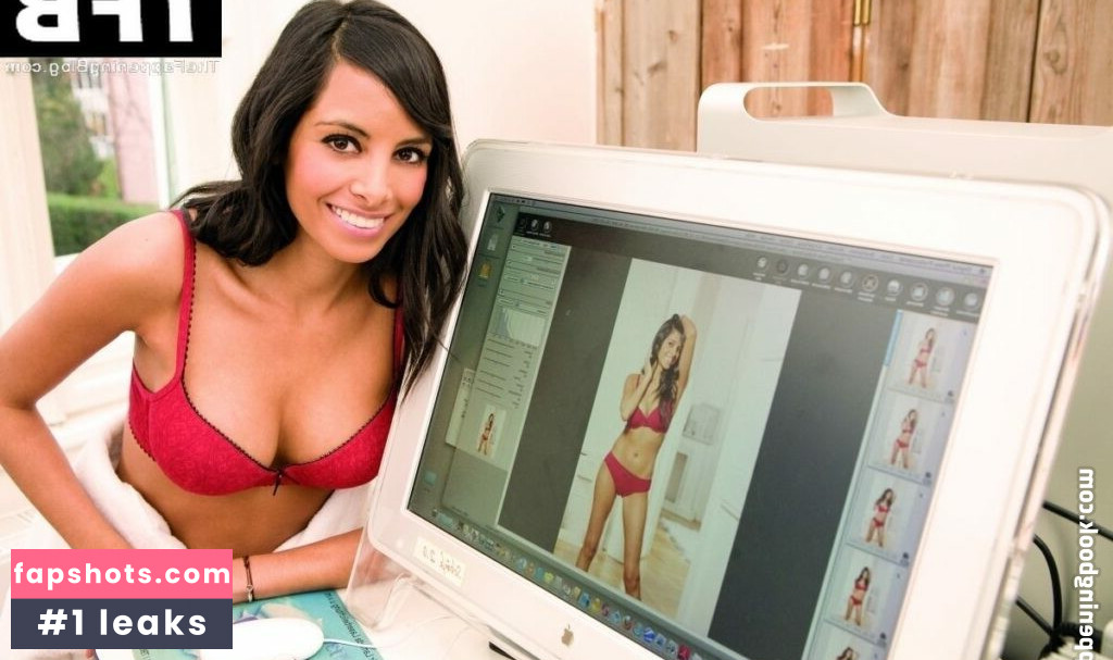 Collien Ulmen Fernandes gallery photo #7