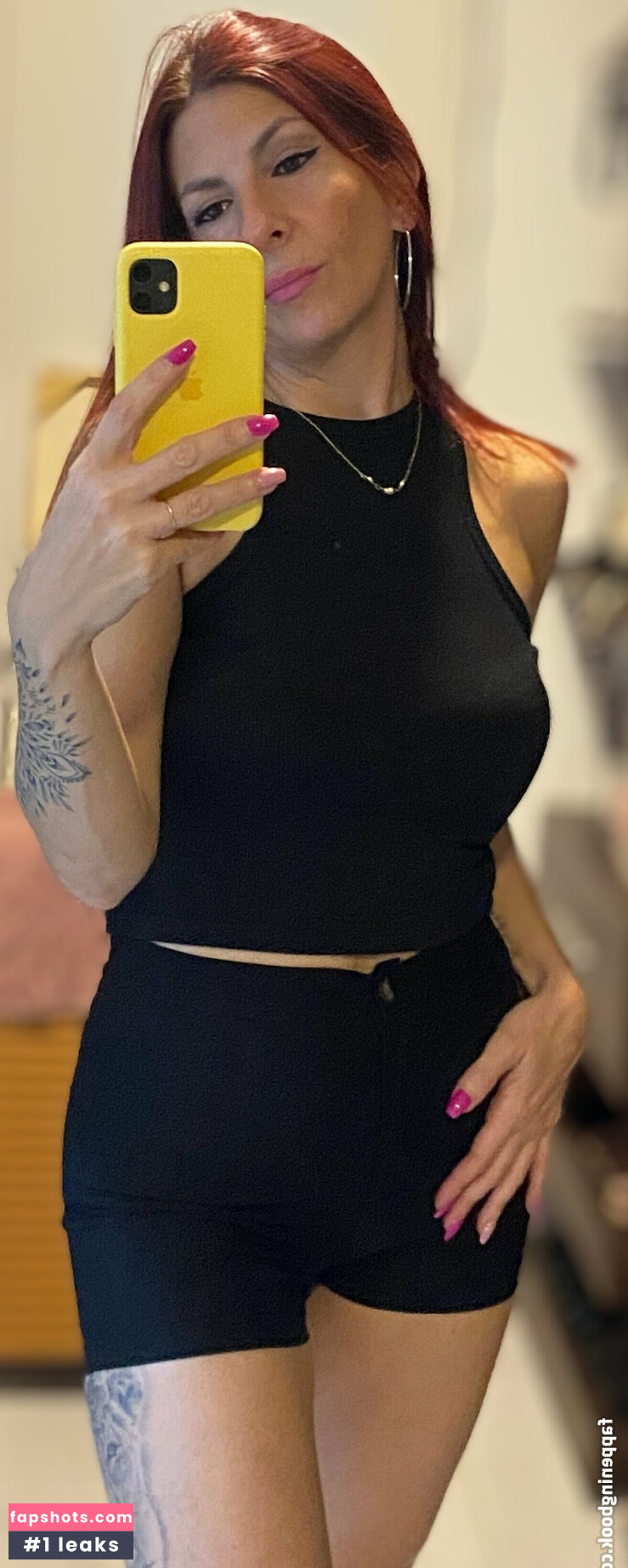 colobaby83 nude babe gallery