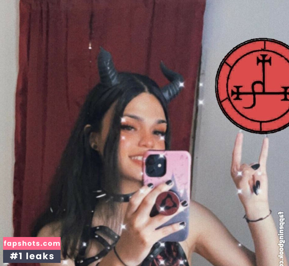 ComradeLilith gallery photo #21