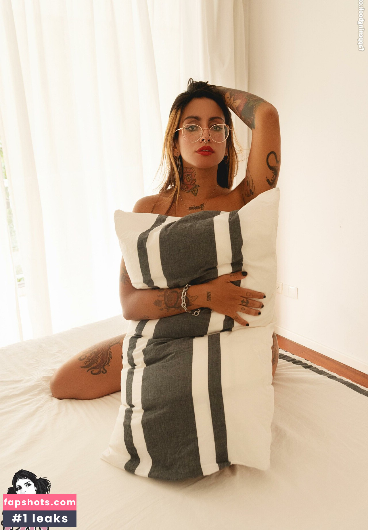 Conejaardiente gallery photo #5