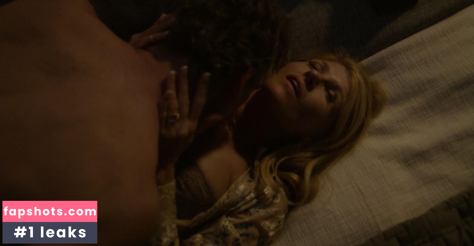 Connie Britton gallery photo #19