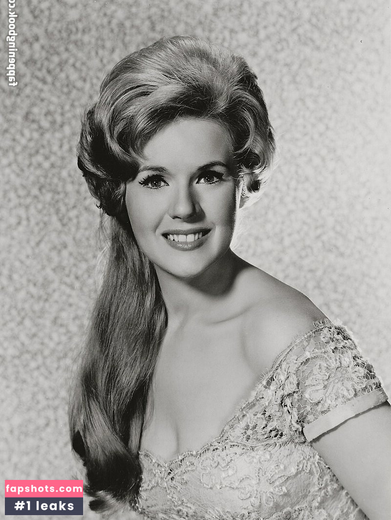 Connie Stevens gallery photo #8