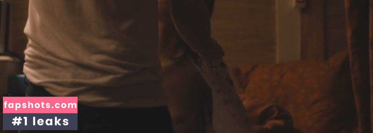 Constance Rousseau gallery photo #5