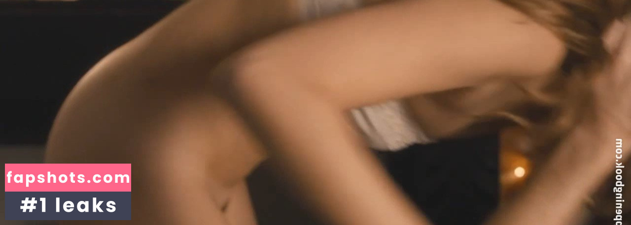 Constance Rousseau gallery photo #6