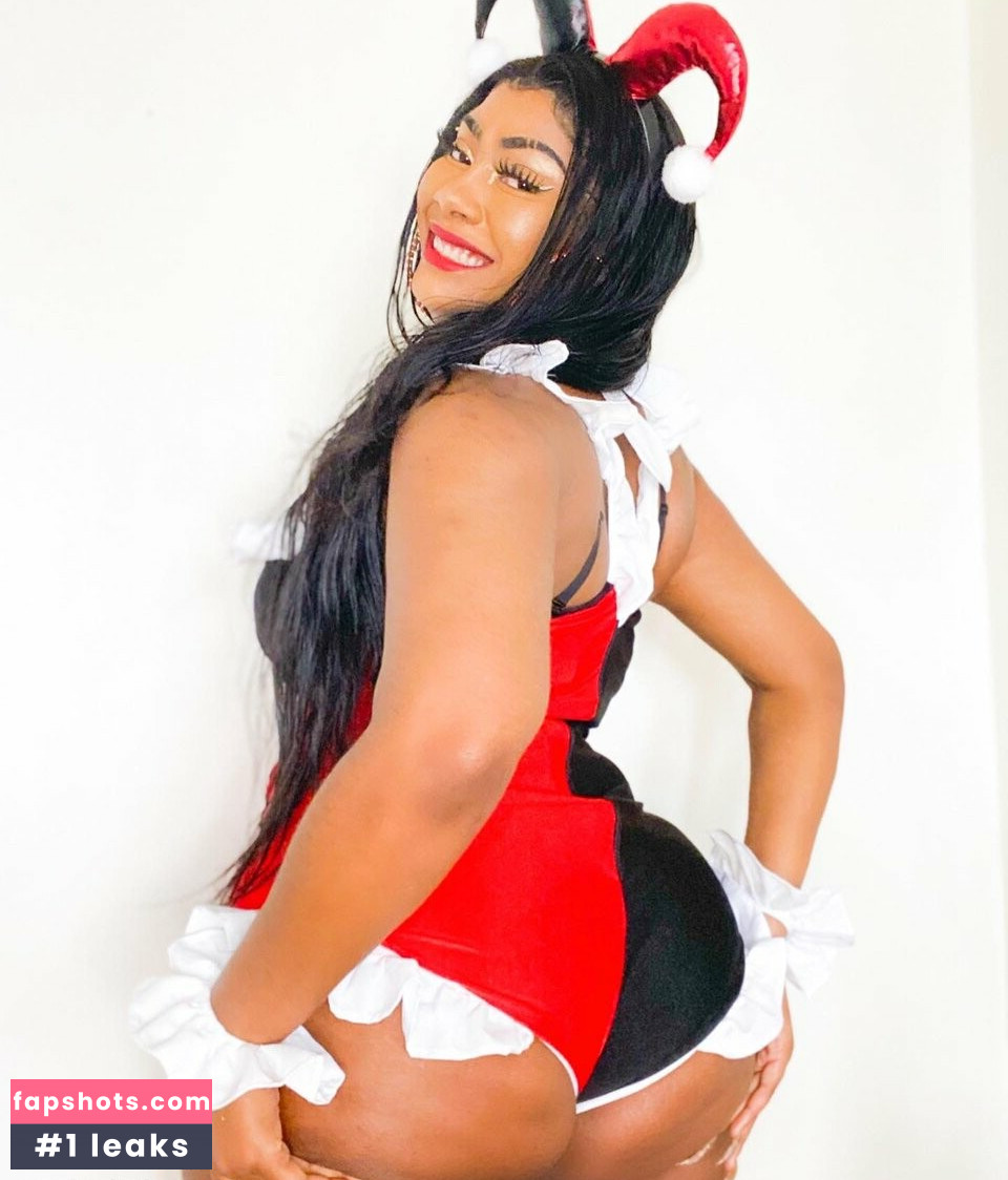 CoolieMonae nude babe gallery