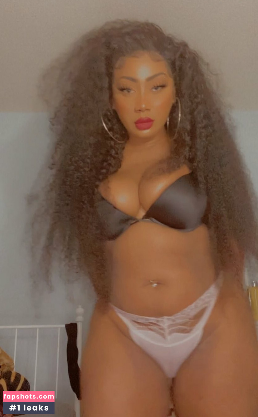 CoolieMonae gallery photo #16