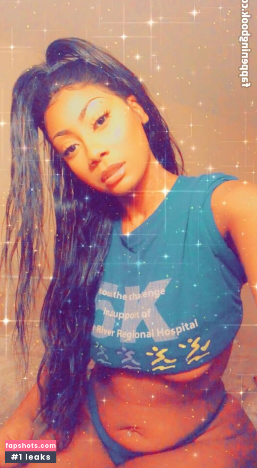 CoolieMonae gallery photo #19