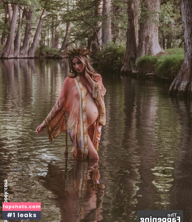 Cora Skinner gallery photo #5