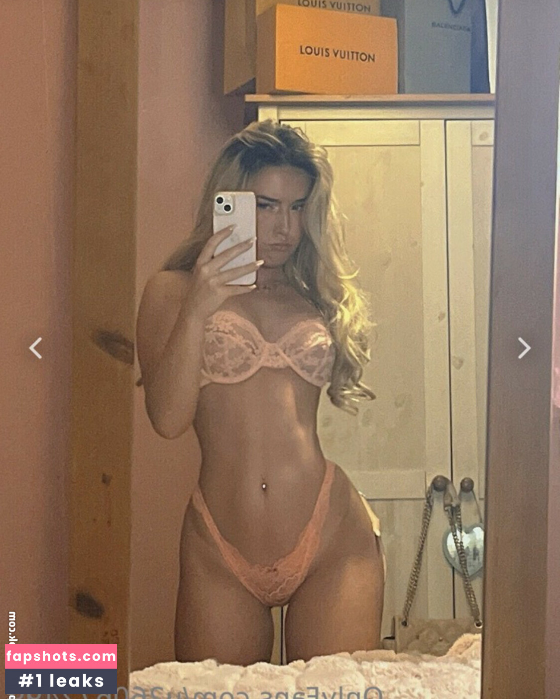 cora2002 gallery photo #5