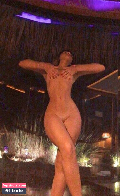 coracoraima Nude Leaks OnlyFans Photos #2 - LeakJerk