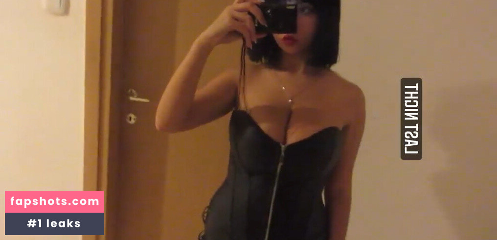 Coral Sharon gallery photo #1538