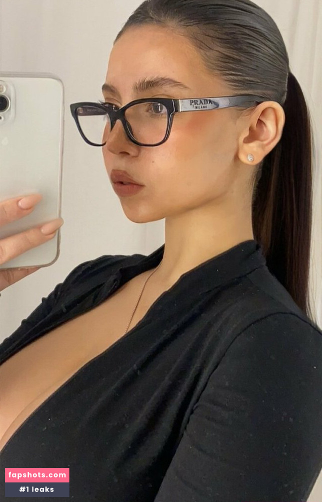 Coral Sharon gallery photo #1565