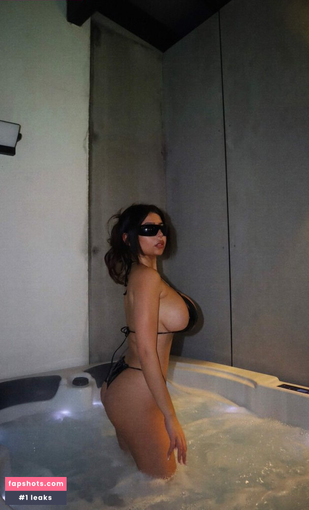 Coral Sharon gallery photo #512