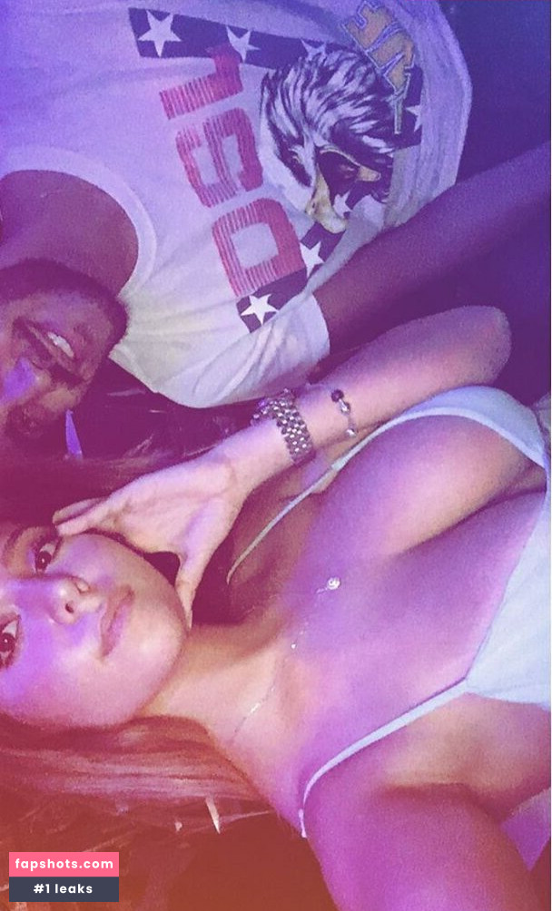 Coral Sharon gallery photo #589