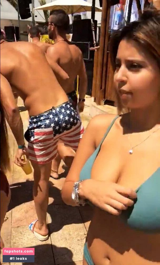 Coral Sharon gallery photo #619