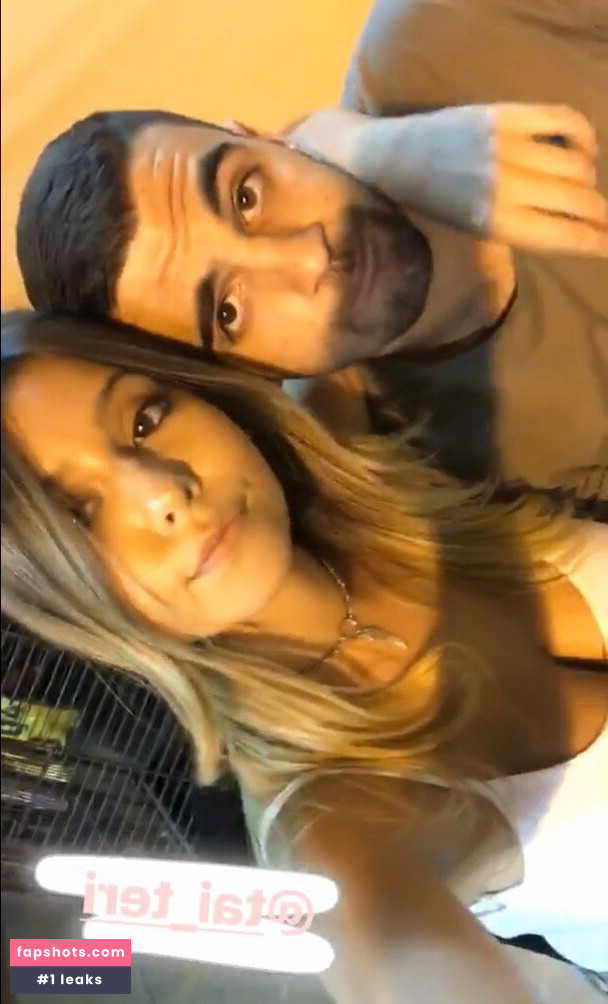 Coral Sharon gallery photo #653