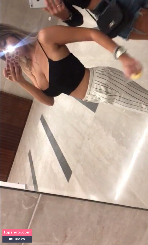 Coral Sharon gallery photo #905