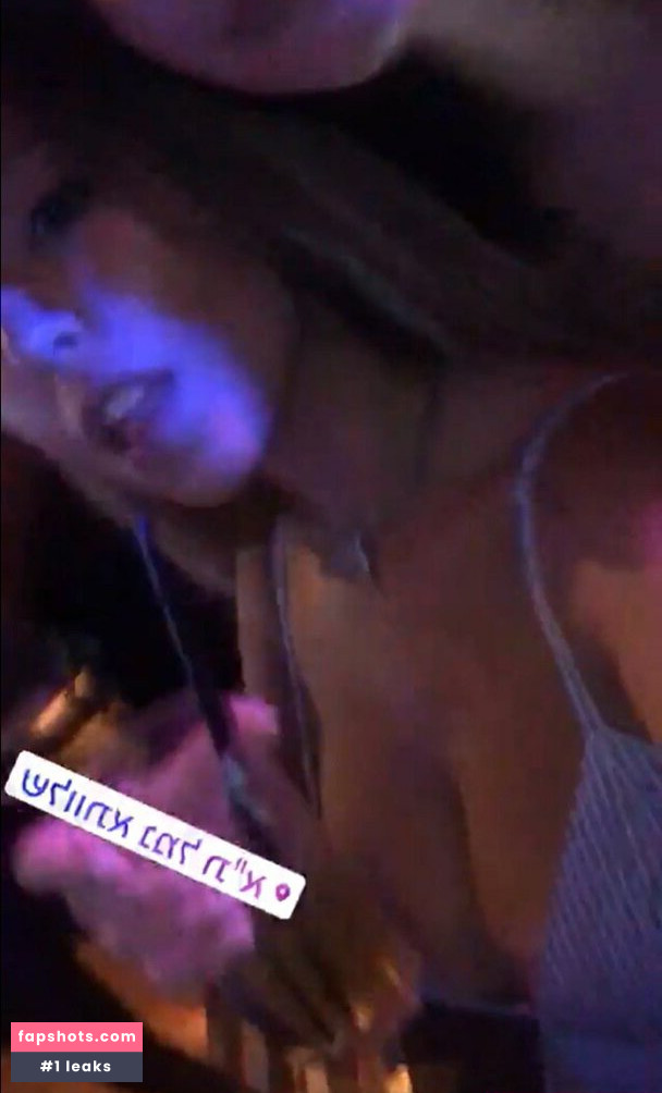 Coral Sharon gallery photo #959