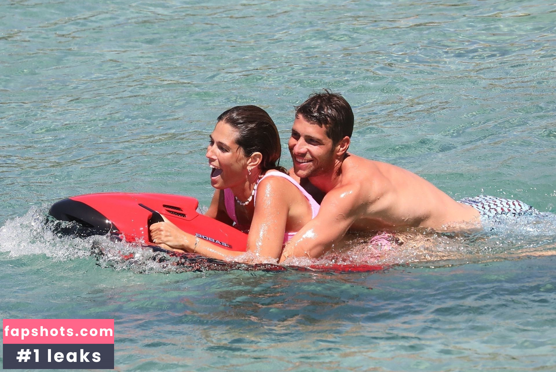 Coral Simanovich gallery photo #38