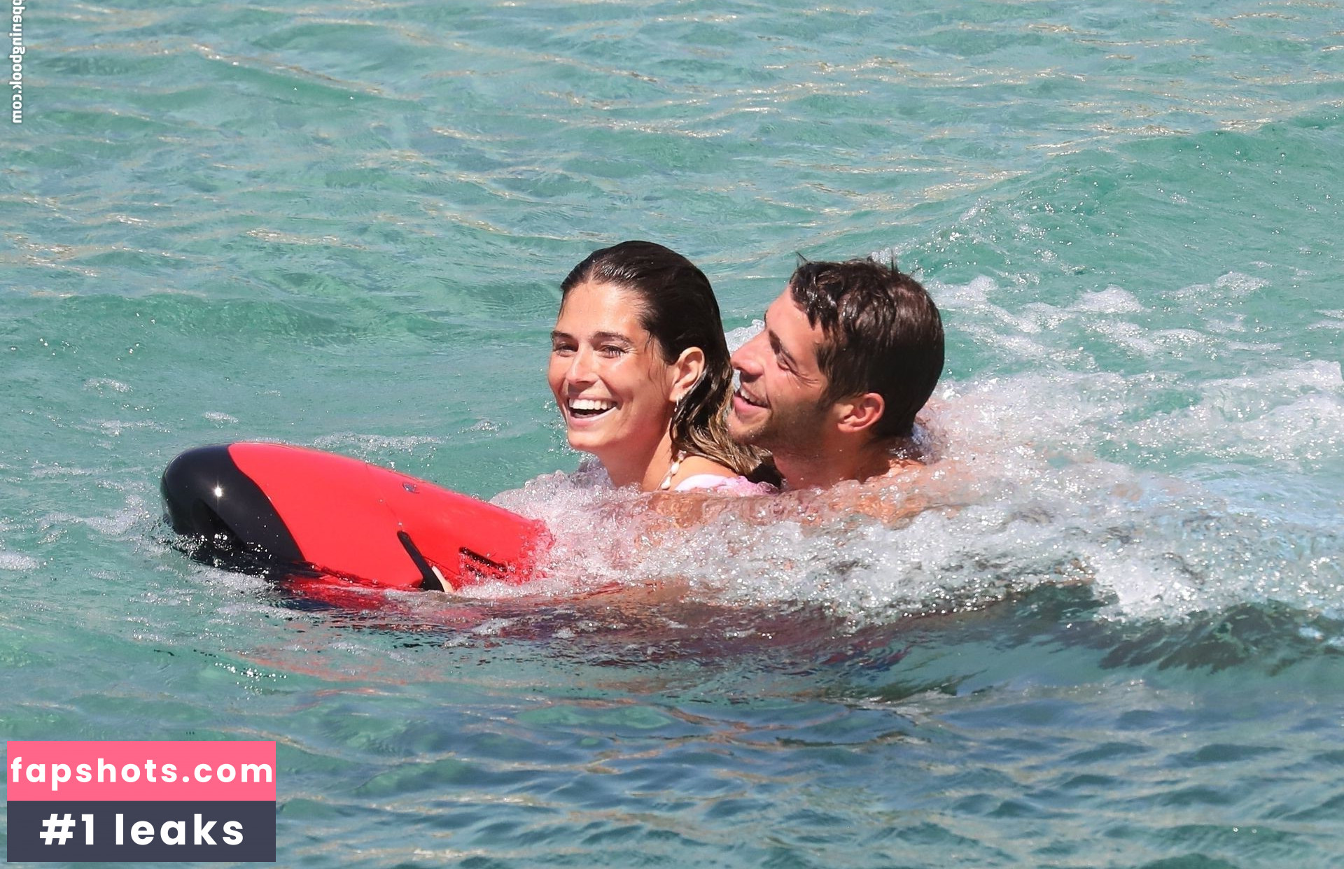 Coral Simanovich gallery photo #40