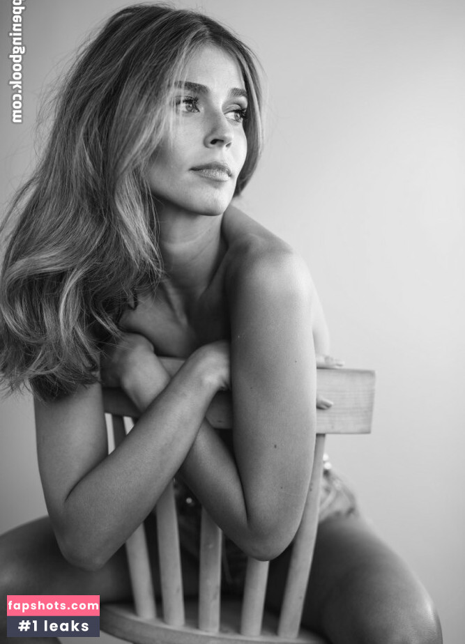 Coral Simanovich gallery photo #6