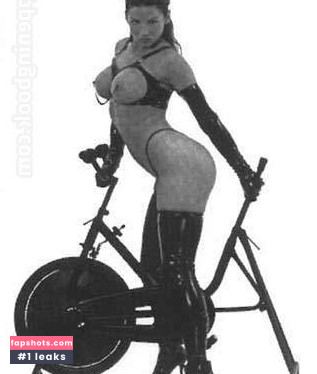 Cori Nadine gallery photo #7