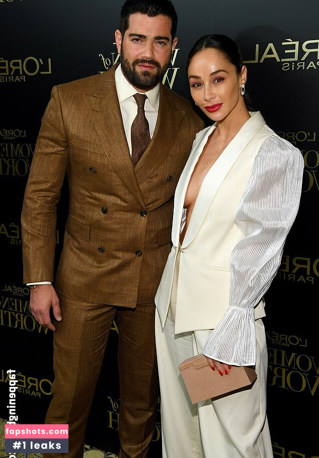 Corin Clark gallery photo #2