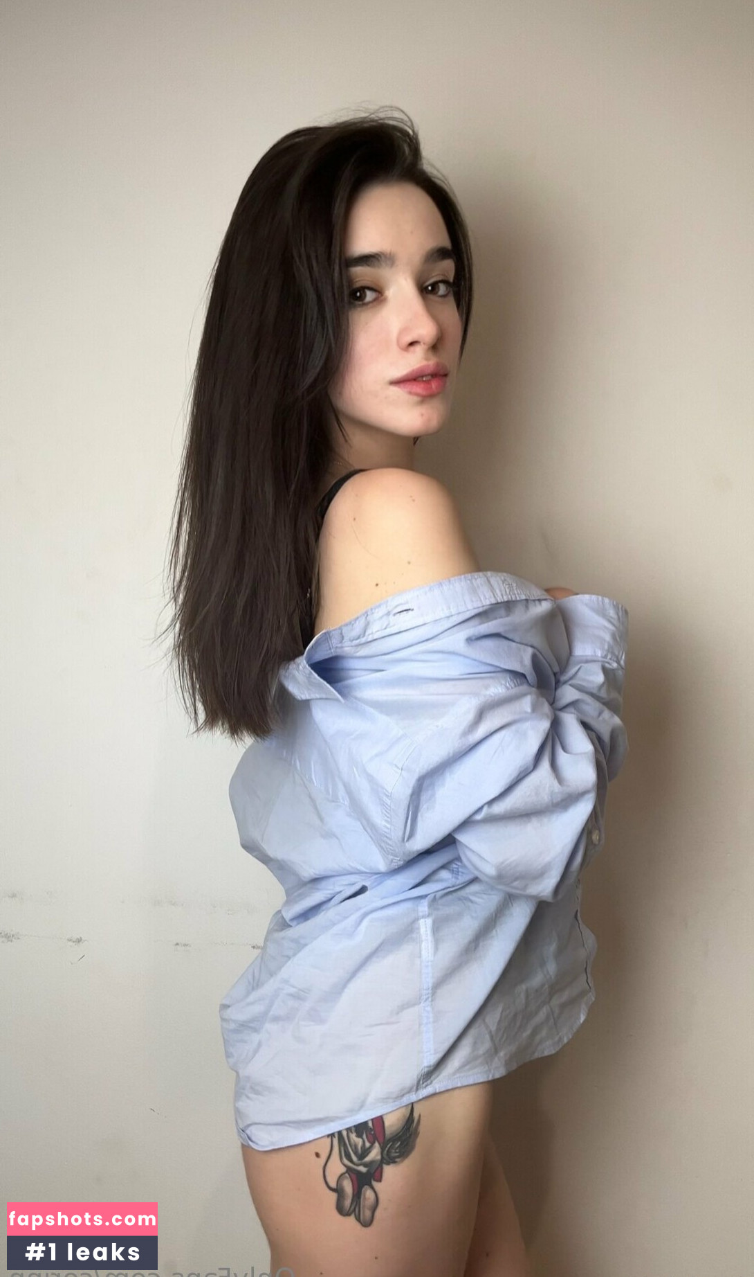 corinn nude babe gallery