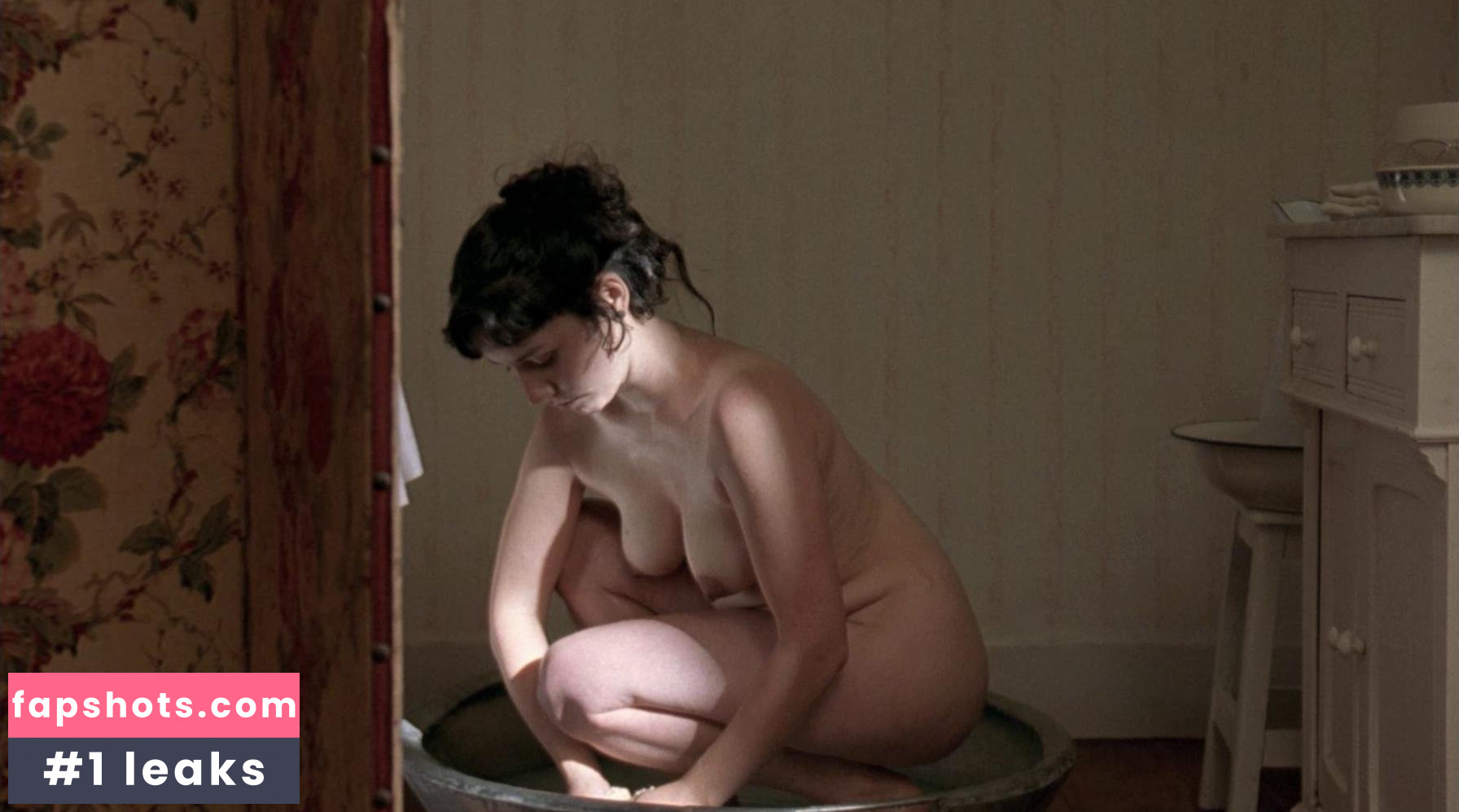 Corinne Bourdon Nahé úniky fotek pouze od fanoušků #5 - Fapshots