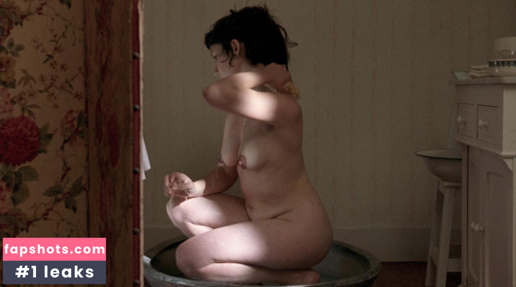 Corinne Bourdon Nahé úniky fotek pouze od fanoušků #8 - Fapshots