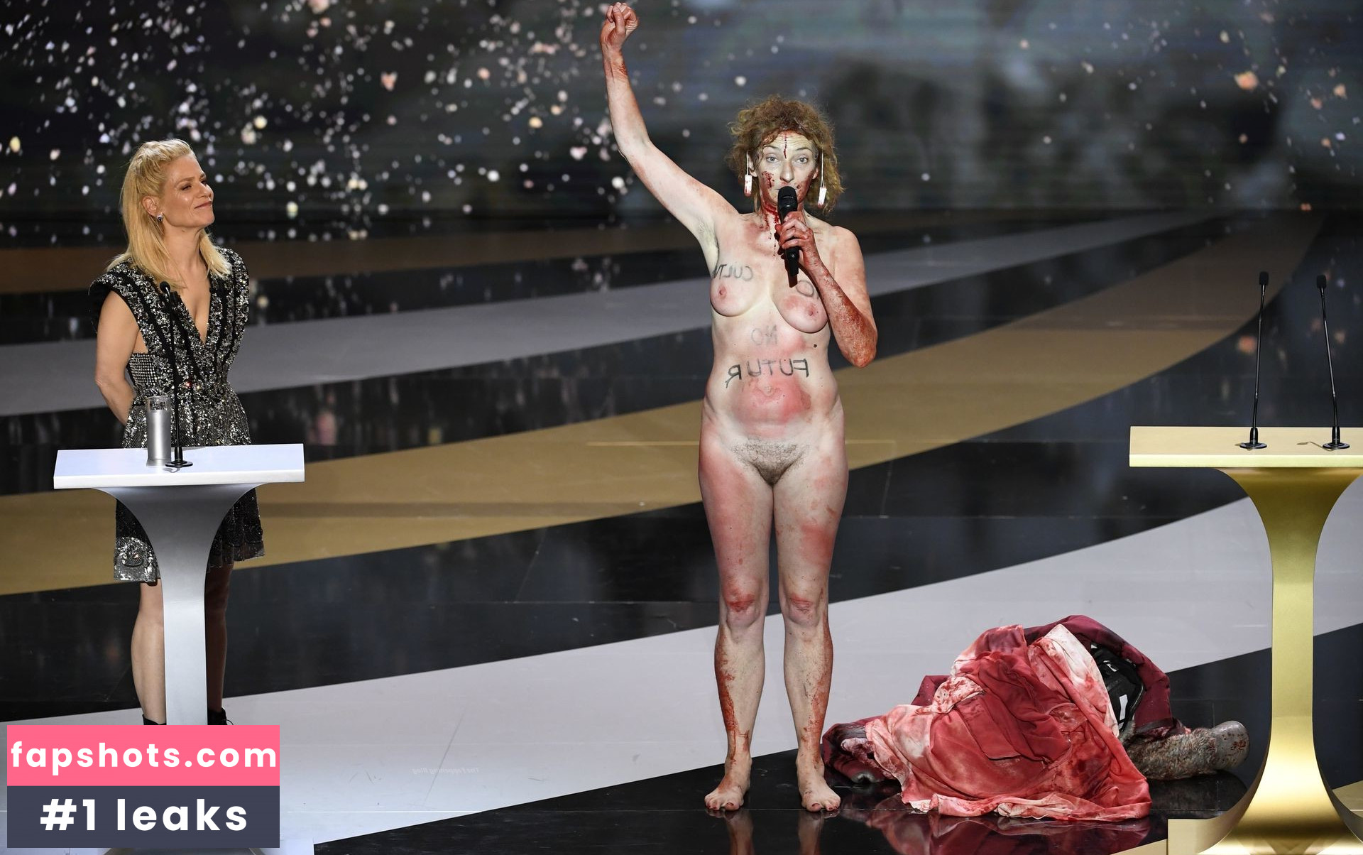 Corinne Masiero gallery photo #2